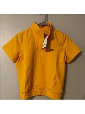 Figs Short-Sleeve Pull-On Top in Yellow